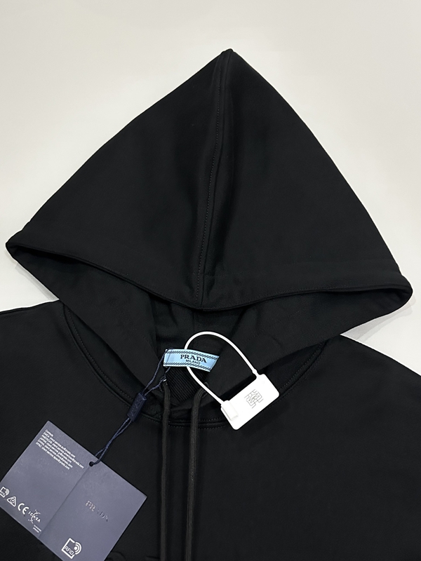 ブランドパーカー側面デザイン